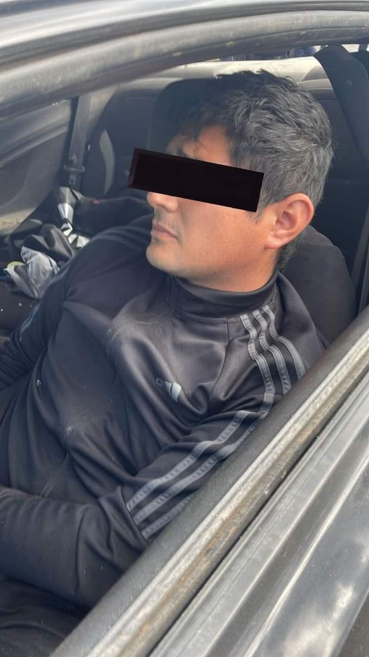 Sujeto ataca a policías durante&nbsp;detención