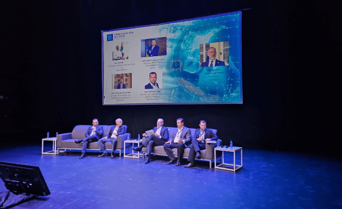 CONTRIBUYE BAJA CALIFORNIA PARA ACELERAR LA INDUSTRIA DE LOS SEMICONDUCTORES EN MÉXICO: SECRETARÍA DE&nbsp;ECONOMÍA