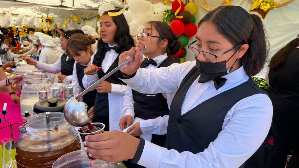 REALIZAN MUESTRA GASTRONÓMICA 2024 EN PLANTELES DE CONALEP BC