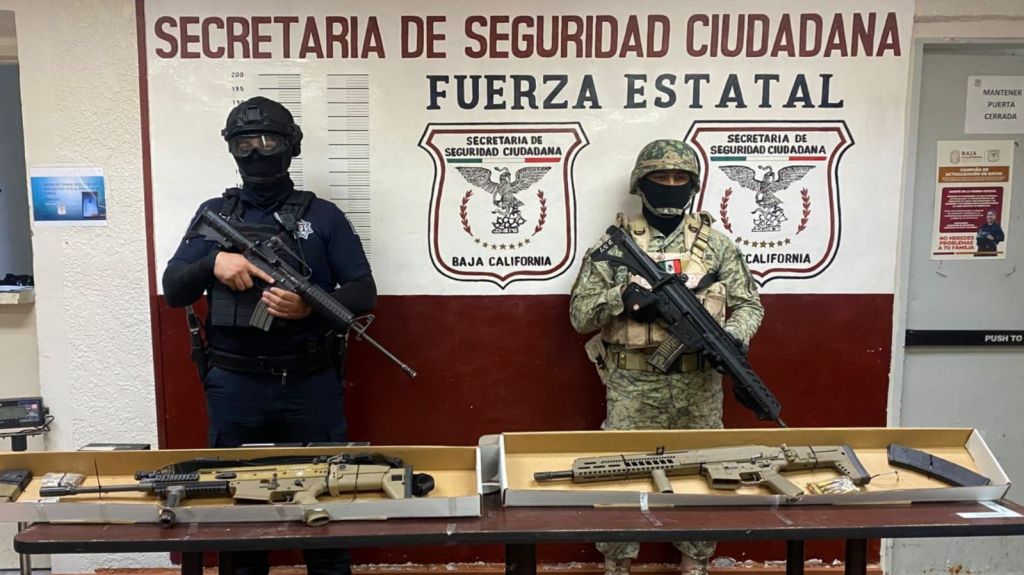 FESC Y SEDENA HALLAN ARMAS DE FUEGO Y 26 KILOS DE COCAÍNA EN EL VALLE DE&nbsp;MEXICALI