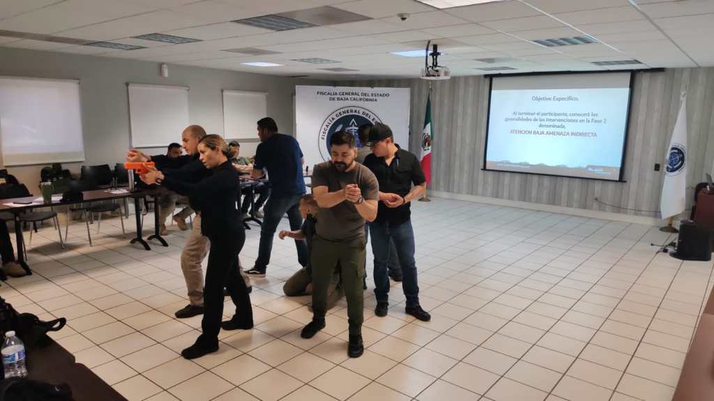 Elementos de la Agencia Estatal de Investigación reciben capacitación en medicina táctica