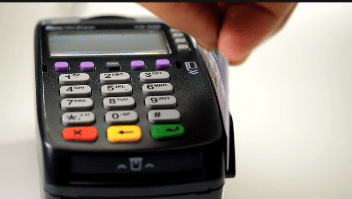 Aprueban un nuevo impuesto para pagos con tarjetas&nbsp;bancarias