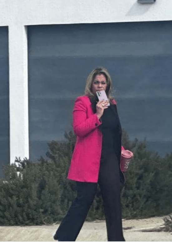 Montserrat Caballero se dice ser victima de acoso por&nbsp;paparazzis.