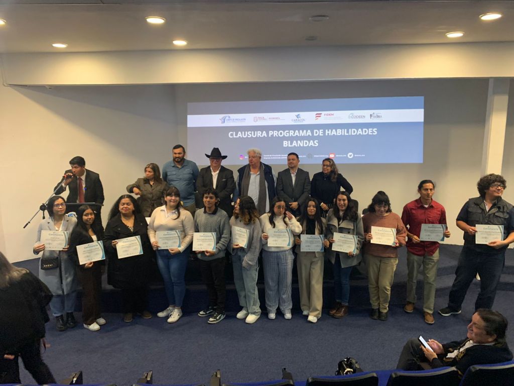 IMPARTE SECRETARÍA DE ECONOMÍA E INNOVACIÓN PLÁTICA SOBRE LIDERAZGO A ESTUDIANTES DE ENSENADA Y SAN QUINTÍN