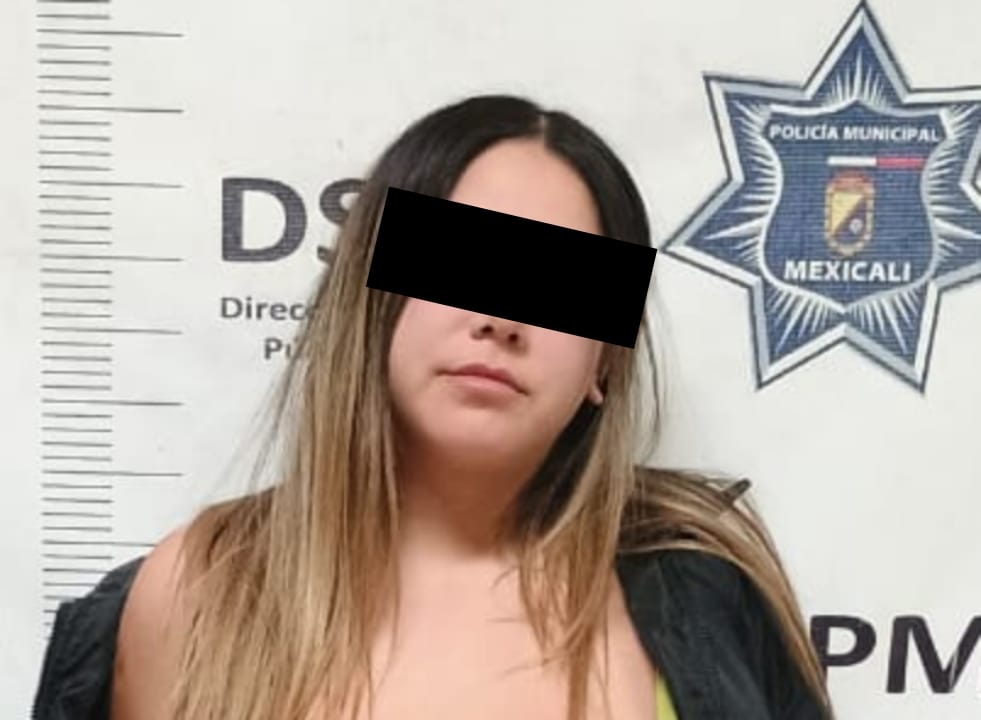 Detienen a mujer con 5 mil dólares falsos en un bar de Las&nbsp;Fuentes