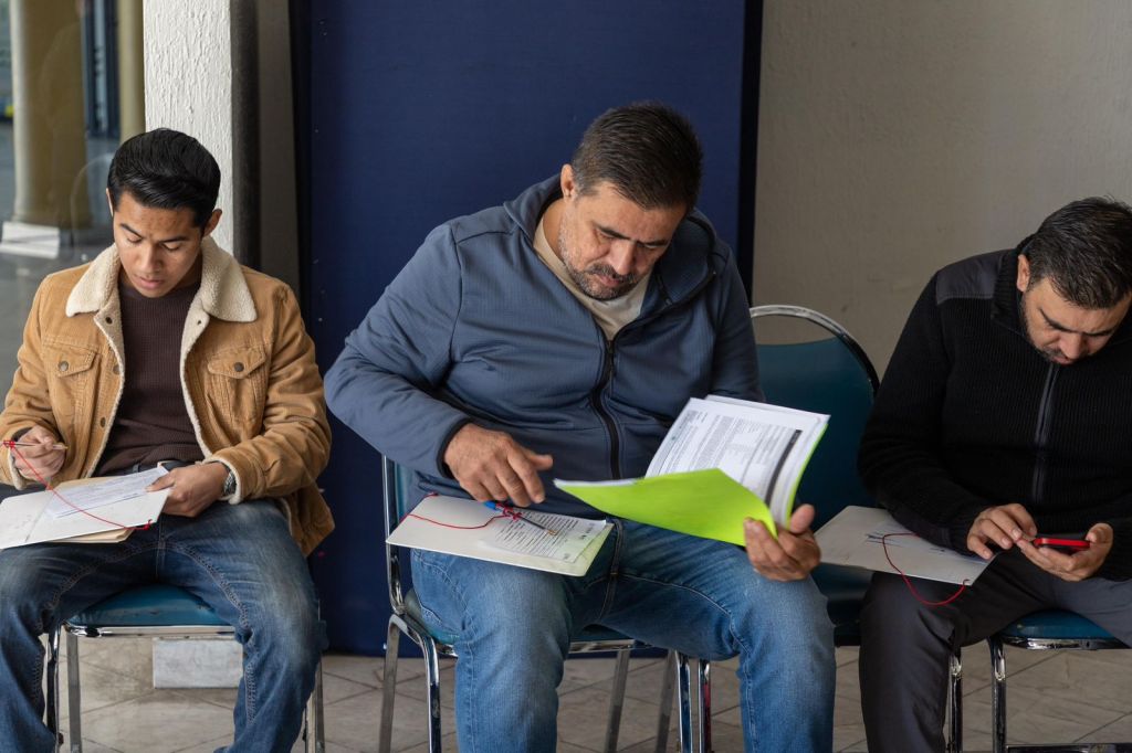 EXITOSA 1RA FERIA DEL EMPLEO 2025 DE LA SECRETARÍA DEL TRABAJO EN CANACO&nbsp;MEXICALI