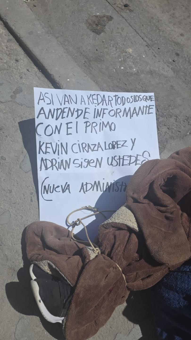 Dejan dos encobijados, y una cartulina con amenazas sobre la vía pública en la colonia Sánchez&nbsp;Taboada