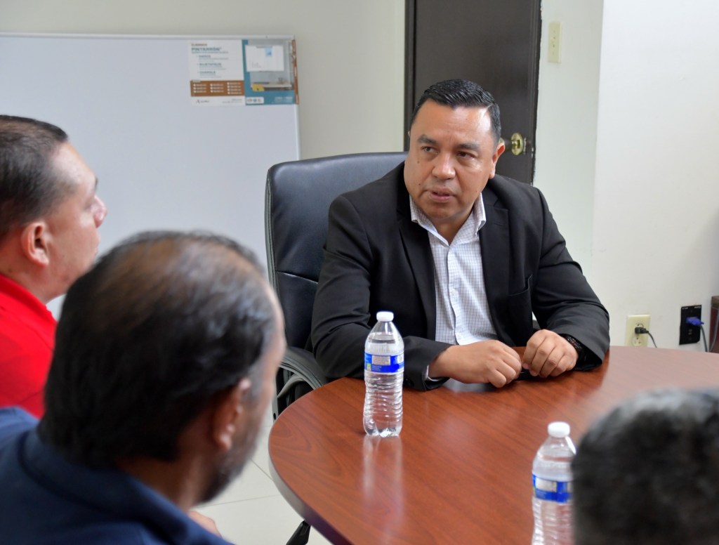 Fiscalía fortalece acercamiento con conductores de plataformas en&nbsp;Ensenada