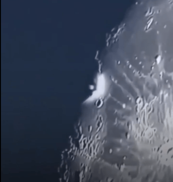 Una parte abandonada de un cohete Falcon 9 de SpaceX se estrelló contra la Luna después de viajar sin control por el&nbsp;espacio.